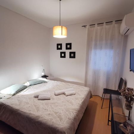 Апартаменты Apartamento Alem Mar Лагуш Экстерьер фото