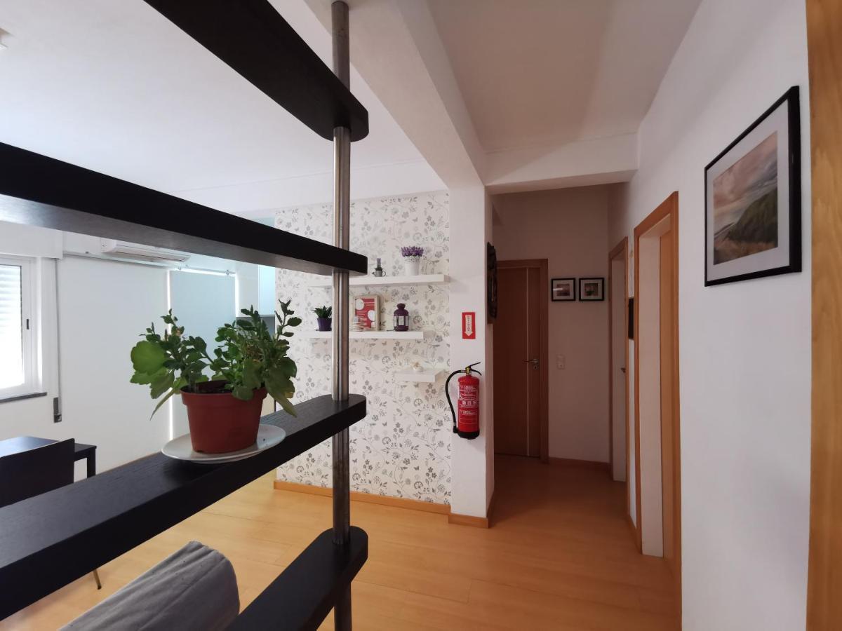 Апартаменты Apartamento Alem Mar Лагуш Экстерьер фото